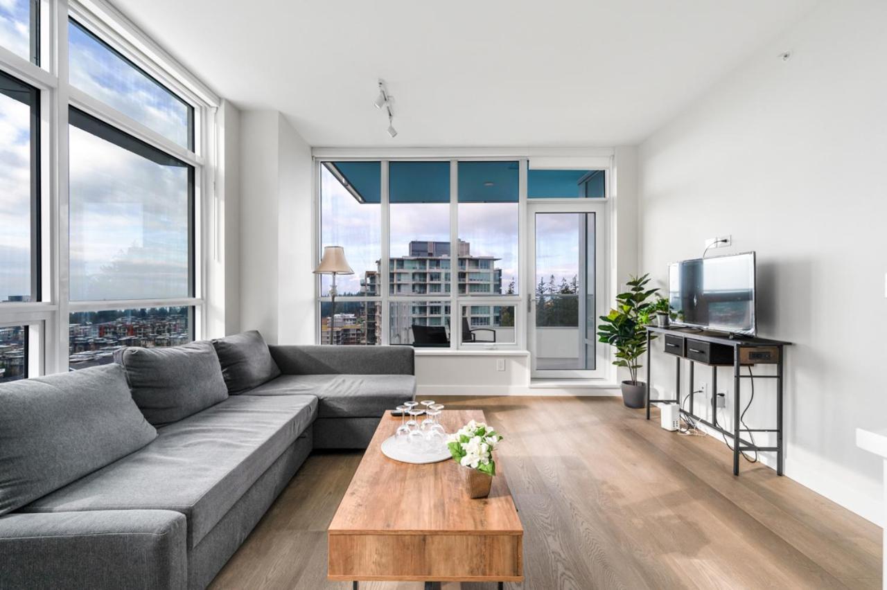 Urban Oasis: Stylish Apartment Retreat At Ubc Vancouver Extérieur photo